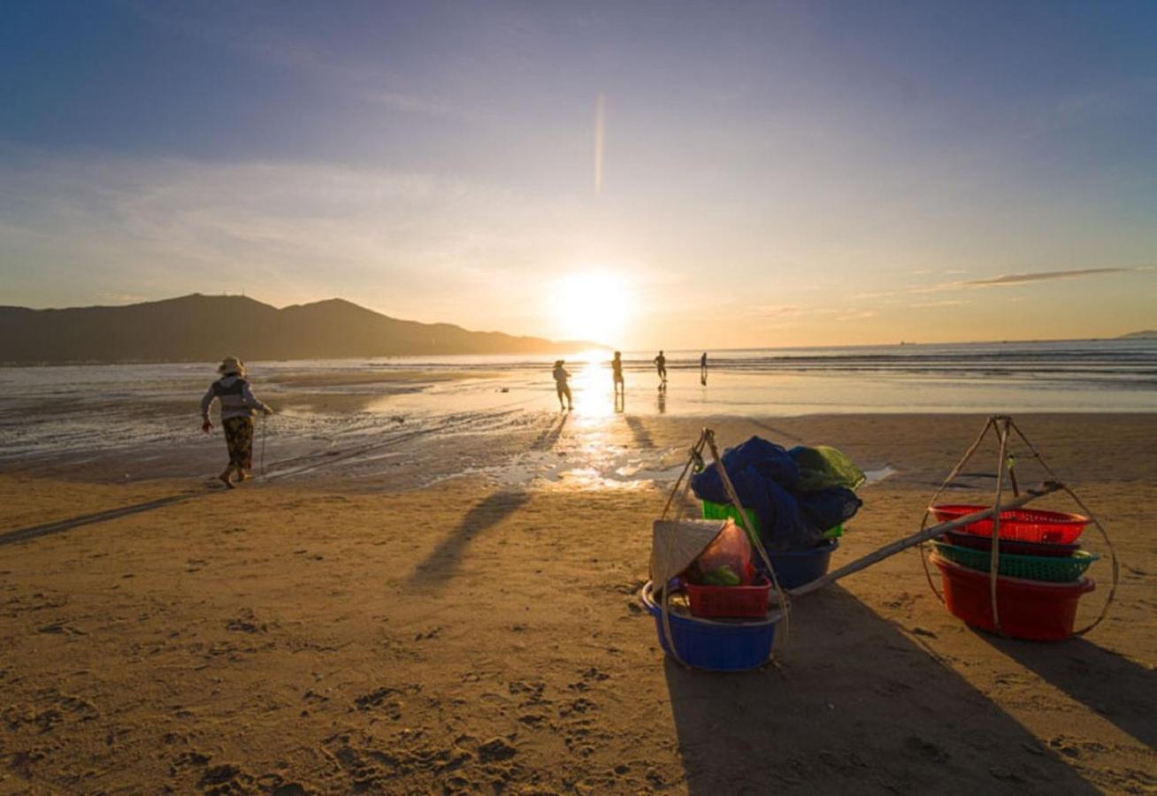 Golden Sun Apartment By New Sky Travel Da Nang Zewnętrze zdjęcie