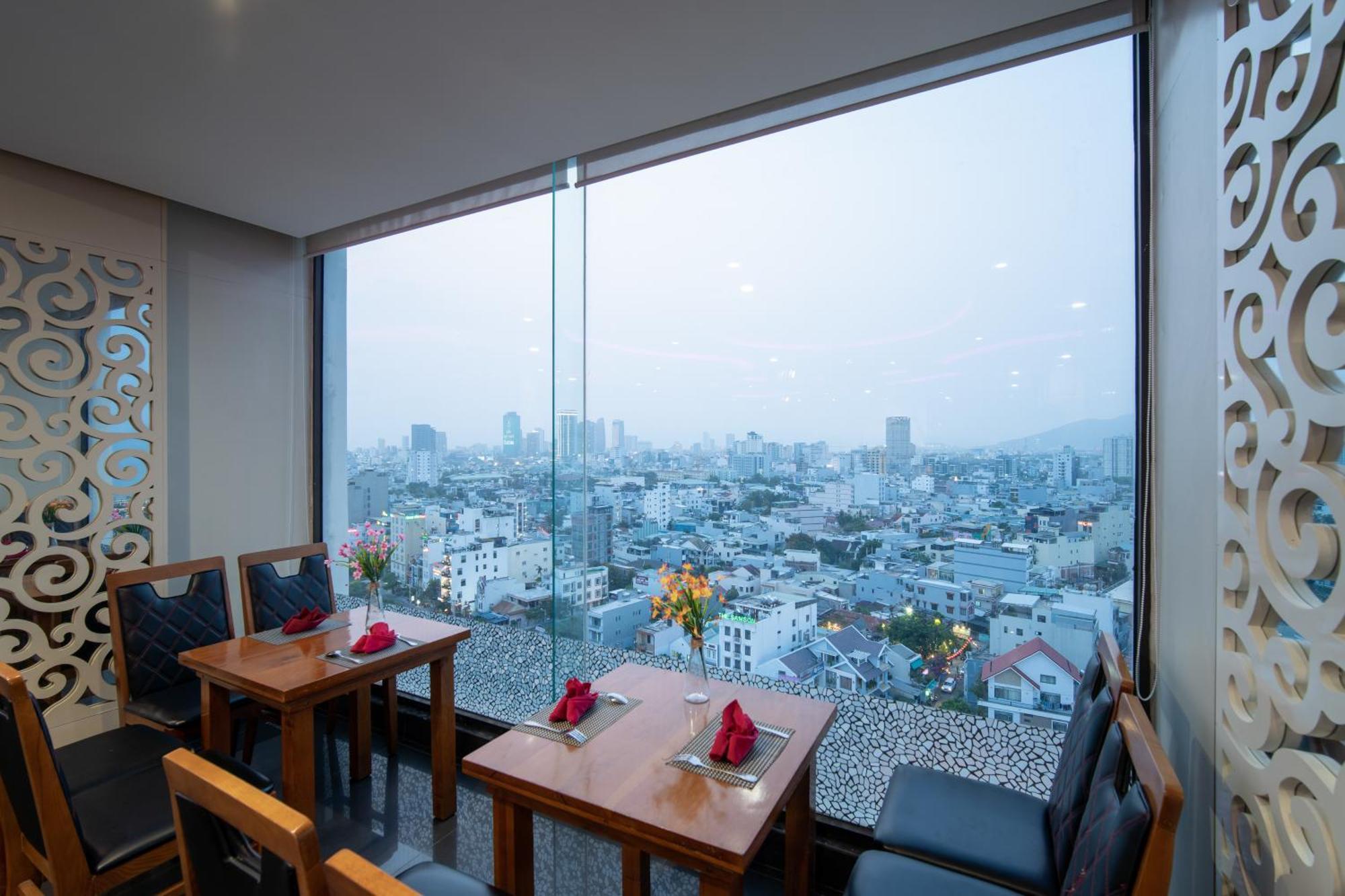 Golden Sun Apartment By New Sky Travel Da Nang Zewnętrze zdjęcie